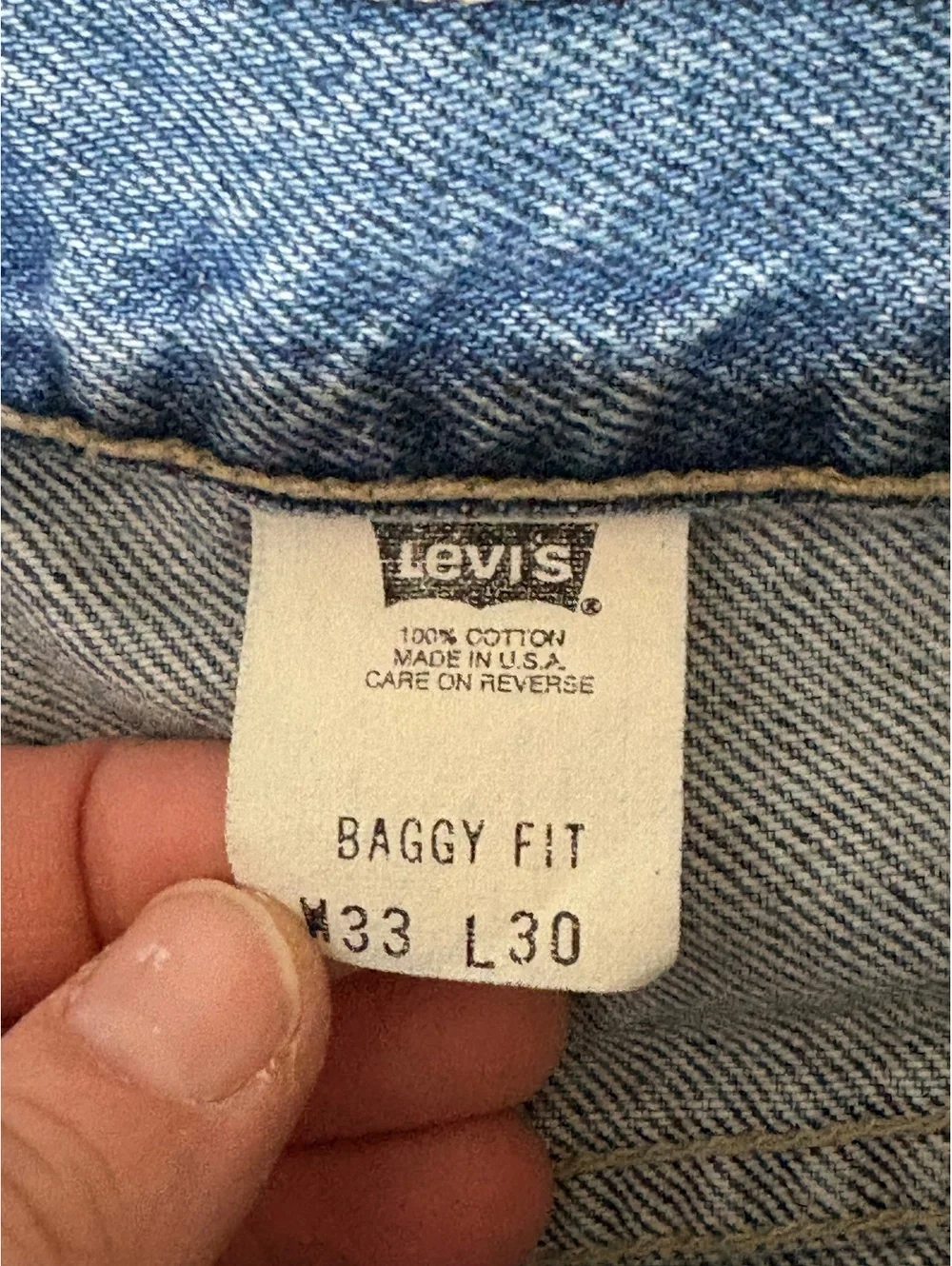 Vintage 90s Levis SilverTab Baggy Fit Jeans 33x30 Made in USA Distressed Blue